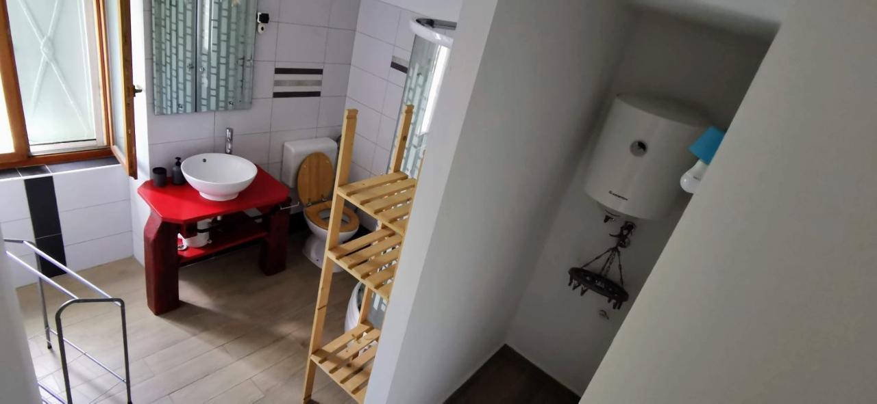 Eti And Mia Holiday Apartments Muntic Ngoại thất bức ảnh
