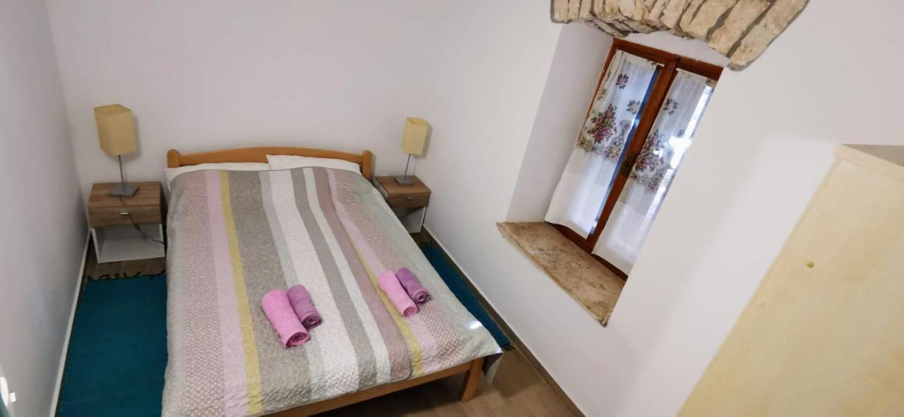 Eti And Mia Holiday Apartments Muntic Ngoại thất bức ảnh